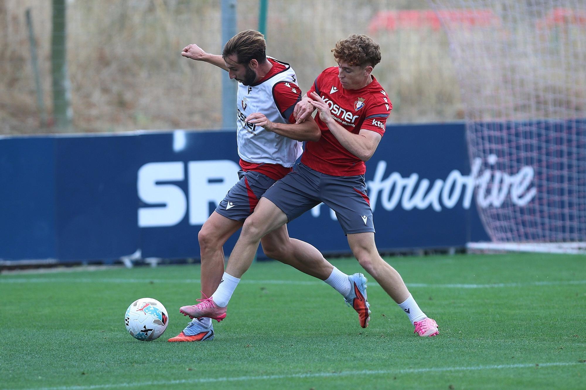 Fotos del entrenamiento de Osasuna (miércoles 10 de septiembre de 2025)