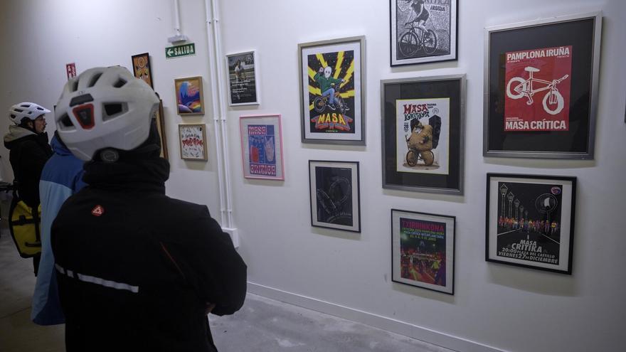 Iruña se sube al sillín y celebra siete años de ‘Masa Crítica’, que pedalea en comunidad