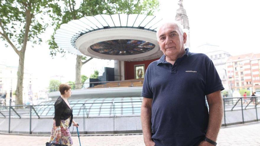 Uxue Apaolaza, Joseba Sarrionandia y Martin Bidaur se citan en Vitoria