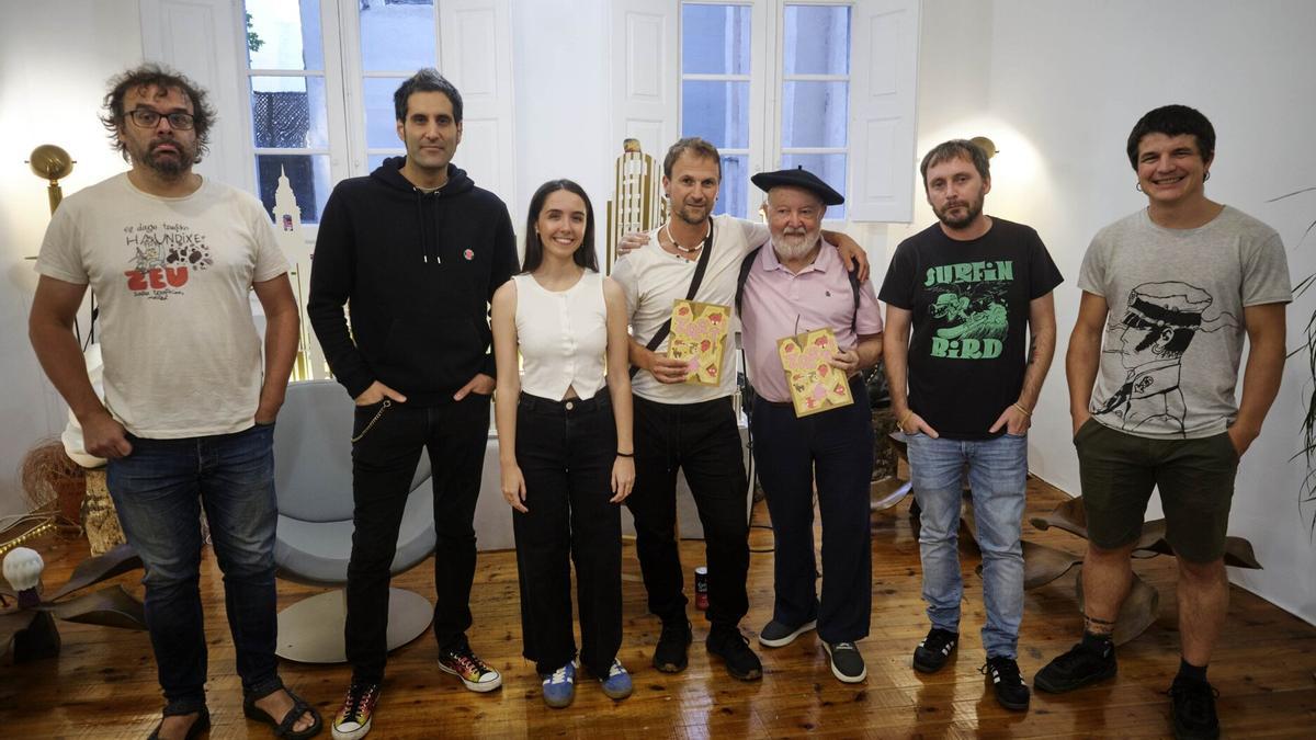 Varias/os de las/os artistas que han participado en esta edición de &#039;Zart!&#039;, ayer en Lamai.