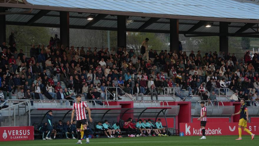 En imágenes: Bilbao Athletic-Mérida