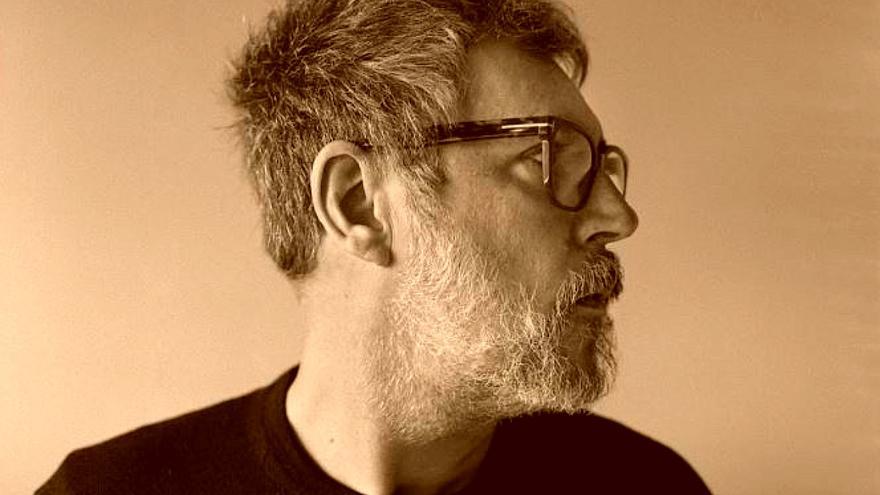 Iván Ferreiro: “¿Arte lo mío? Yo solo hago canciones que acompañan y emocionan”