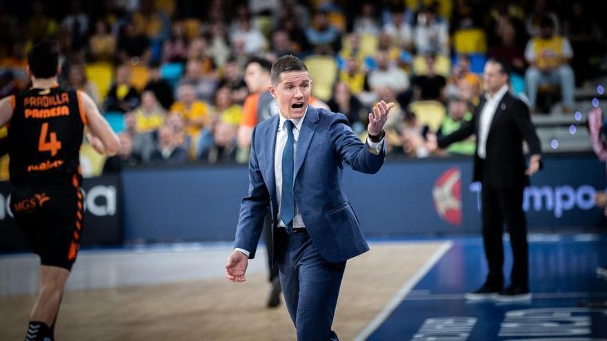 El Gran Canaria, un anfitrión al borde del colapso