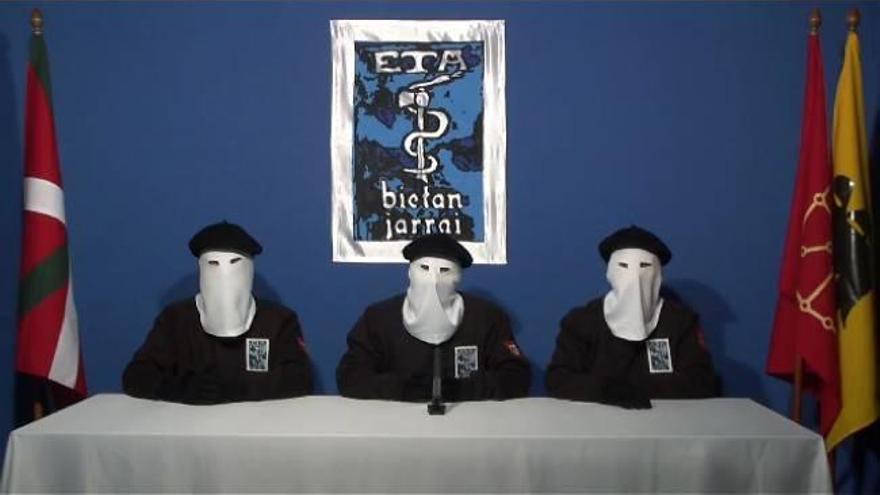 Foto de archivo de un comunicado de ETA.