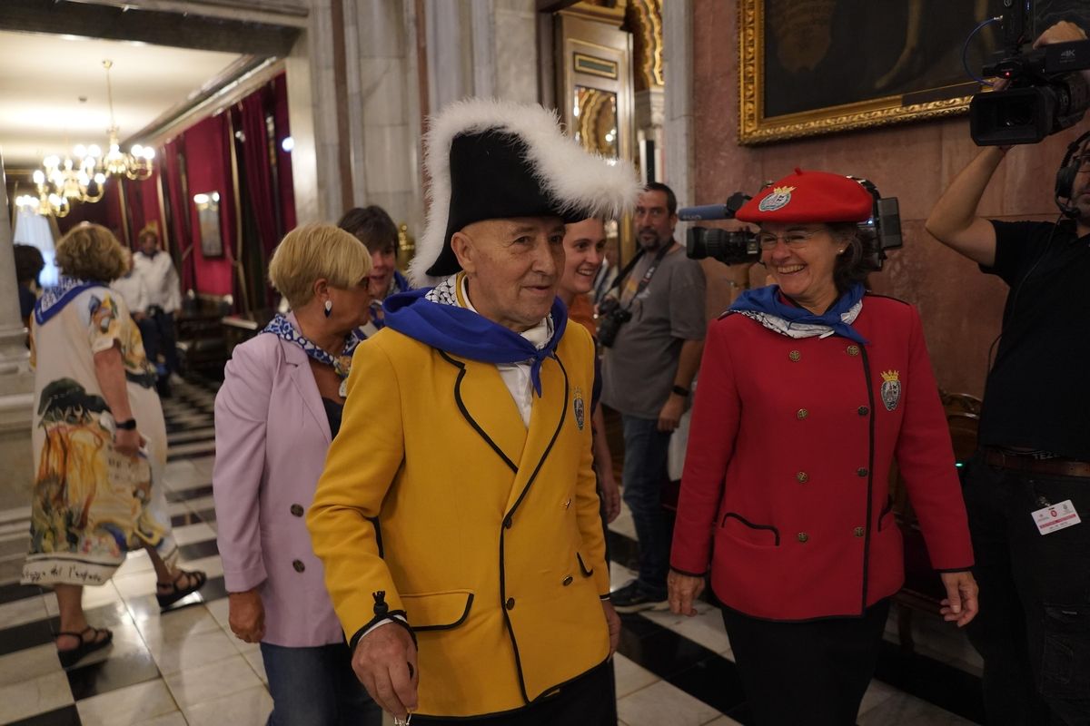 Recepción a la sociedad bilbaina en el Ayuntamiento de Bilbao
