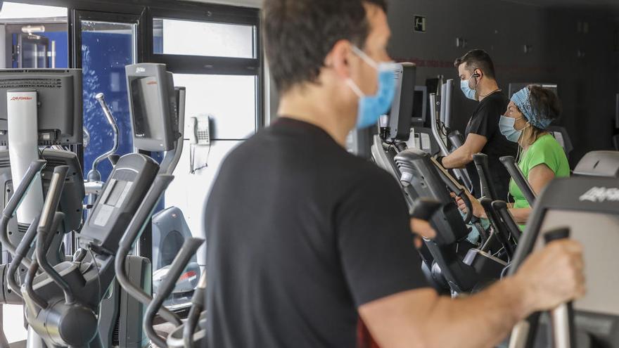 Sagardui no es partidaria de levantar la obligatoriedad de la mascarilla en interiores con una media de 800 contagios diarios