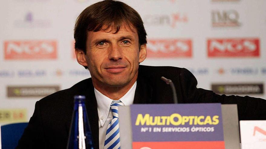 José Ángel &#039;Cuco&#039; Ziganda, en la rueda de prensa que ofreció como entrenador del Xerez en Pamplona tras el partido de Copa.