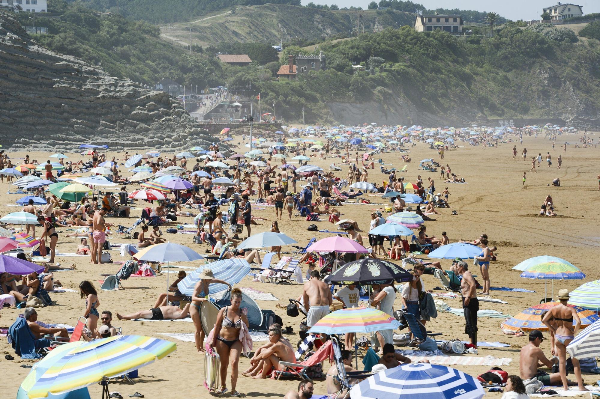 En imágenes: La previsión de calor se prolonga al martes en Euskadi