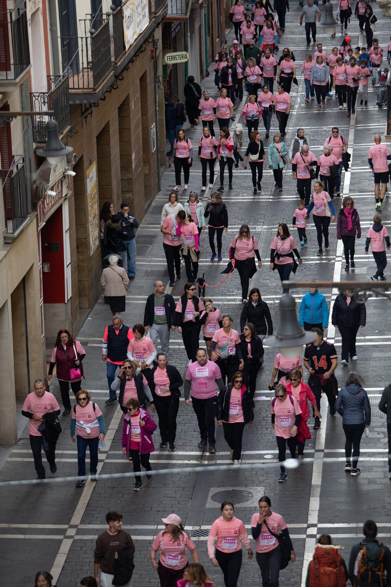 Fotos de la Carrera contra el Cáncer de Mama de Saray en Pamplona 2025