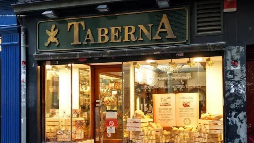 Una tienda de Taberna en Pamplona cierra de forma temporal para ampliar su local