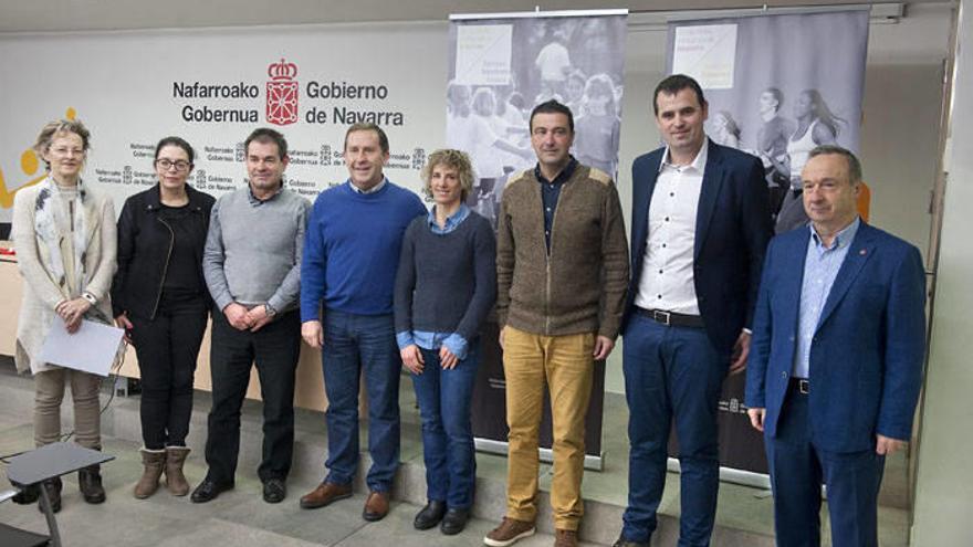 De izda. a dcha. Satrústegui, Iñigo, Sánchez, Del Amo, Echeverría, González, Goñi y Zudaire.