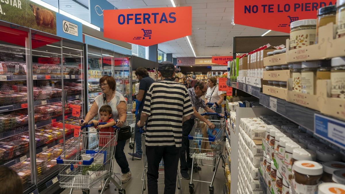 El IVA, que grava sobre el consumo, ha contribuido favorablemente al aumento de la recaudación.
