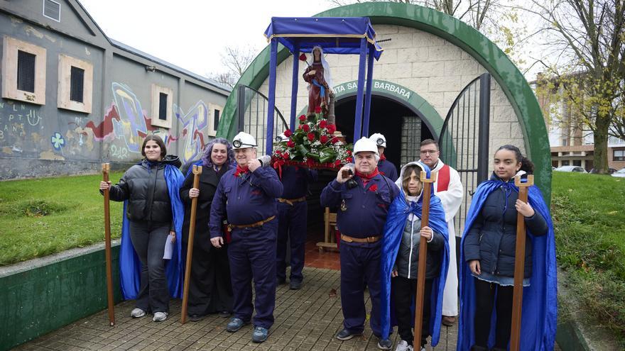 Fotos de la procesión en Beriáin de Santa Bárbara, patrona de los mineros
