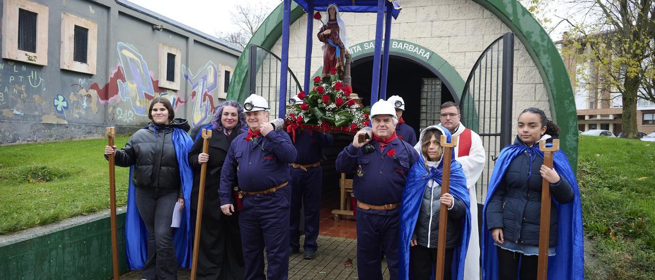 Fotos de la procesión en Beriáin de Santa Bárbara, patrona de los mineros