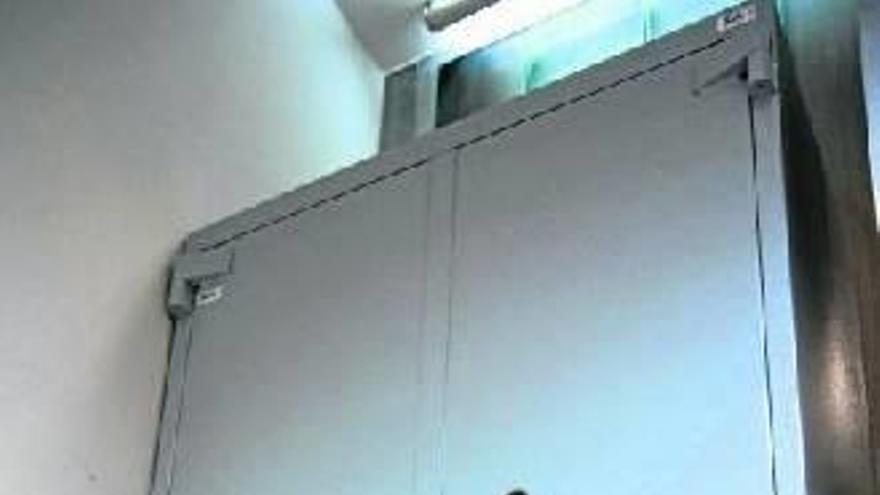 Esta es la caja fuerte, situada en un lugar &#039;discreto&#039; del Campus de Leioa, que guarda los exámenes de la PAU de este año.