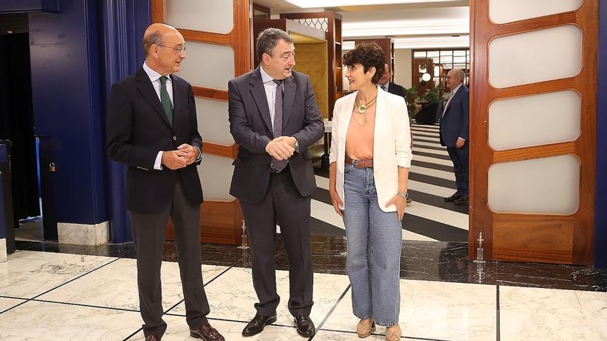 Sánchez conoce desde 2024 la vía del PNV para gestionar aeropuertos con una filial vasca
