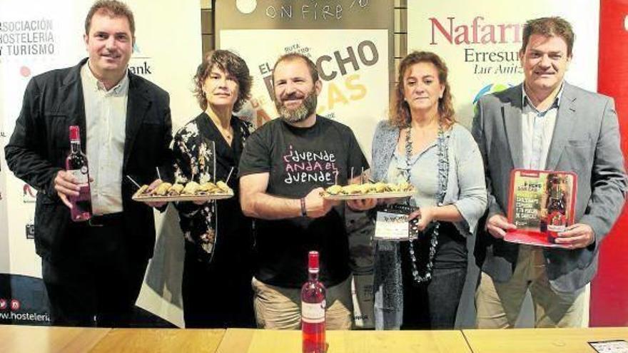 David Palacios, Natalia Ecay, David Aztaráin, Ana Lizarraga y Santiago Guillermo Sayas en la presentación.