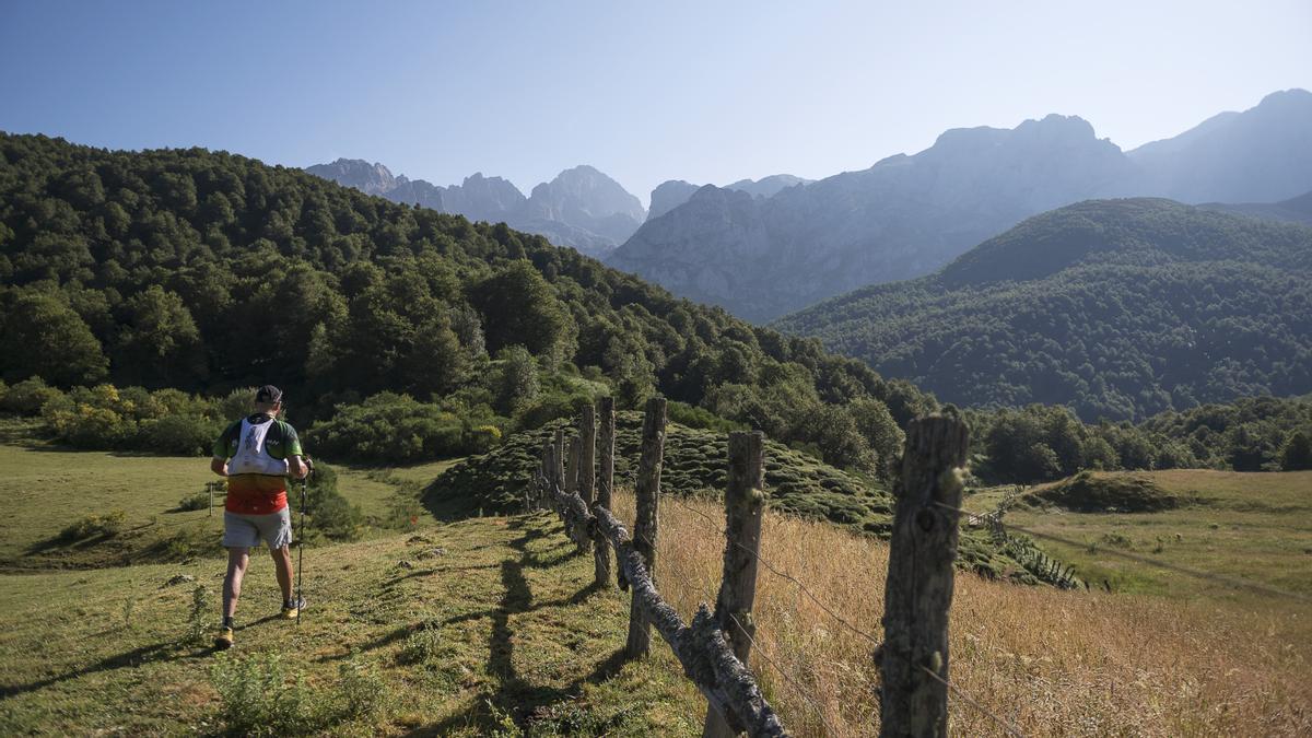 El espectaculo del paisaje nos acompaña en cada zancada