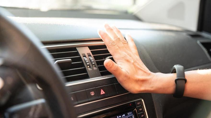 ¿El aire acondicionado del coche consume gasolina?