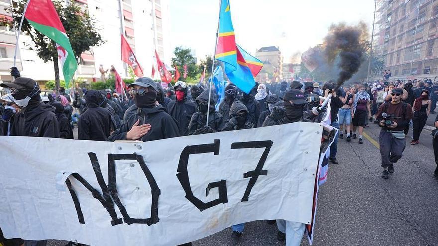 Miles de manifestantes protestan en Ginebra contra la cumbre del G7