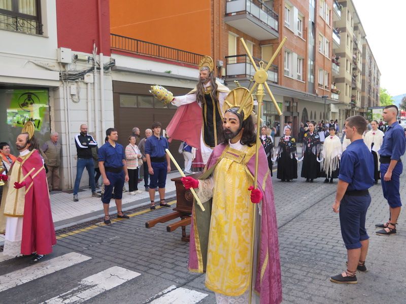El desfile de la Euskal Jaia de Urretxu, en imágenes