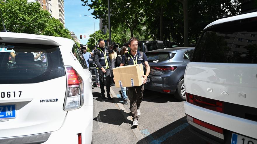 El juez del 'caso Plus Ultra' ofrece a Hacienda personarse por las joyas halladas en el despacho de Zapatero