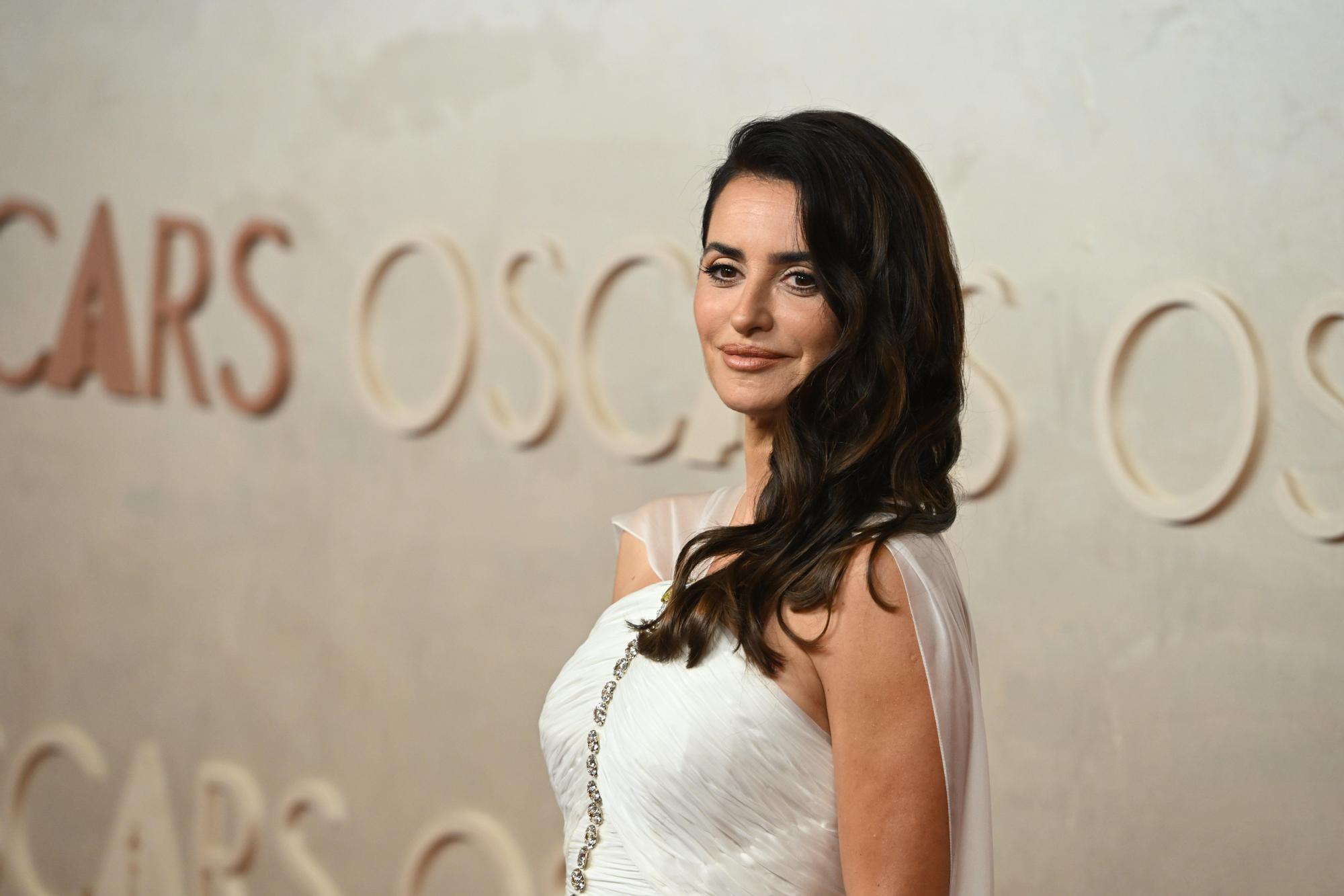 Los mejores y peores looks de la alfombra roja de los Premios Oscar, en imágenes