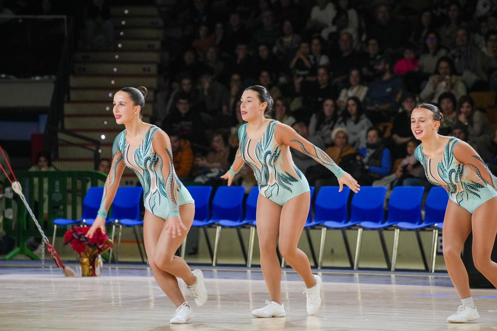En imágenes: Mendizorroza disfruta la 30ª Gala Internacional Navideña de Gimnasia