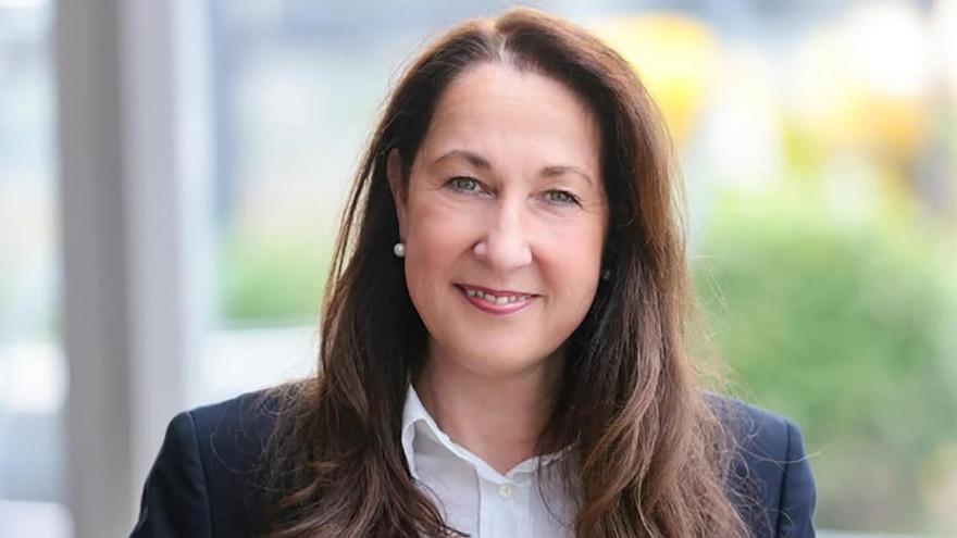 La alcaldesa alemana socialdemócrata Iris Stalzer, en estado crítico tras ser apuñalada