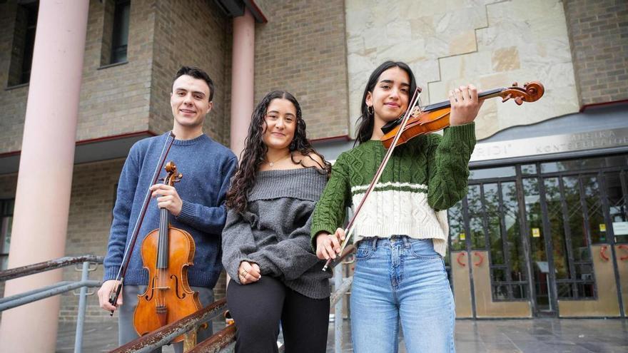 Susana San José, Markel Gómez y Mirari Ortiz de Elguea llegan a la Joven Orquesta de Euskal Herria
