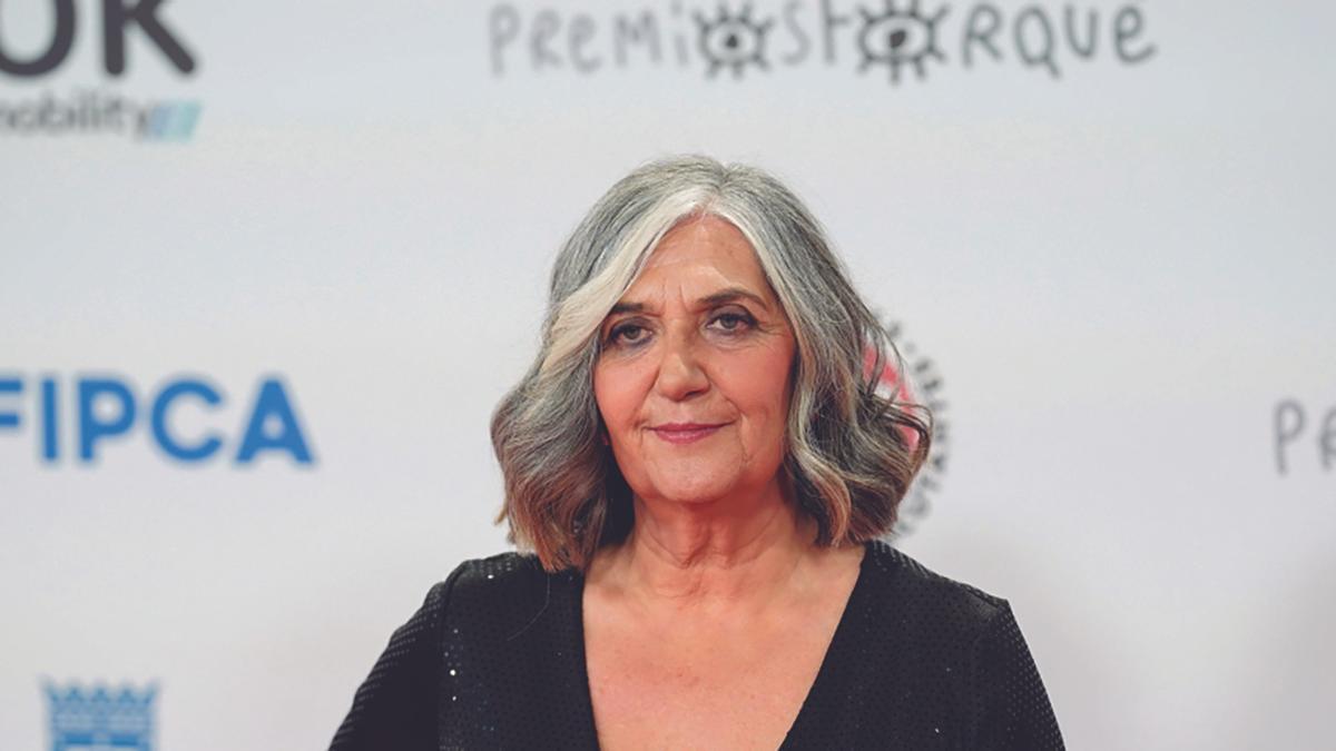 Ane Gabarain posa ante las cámaras