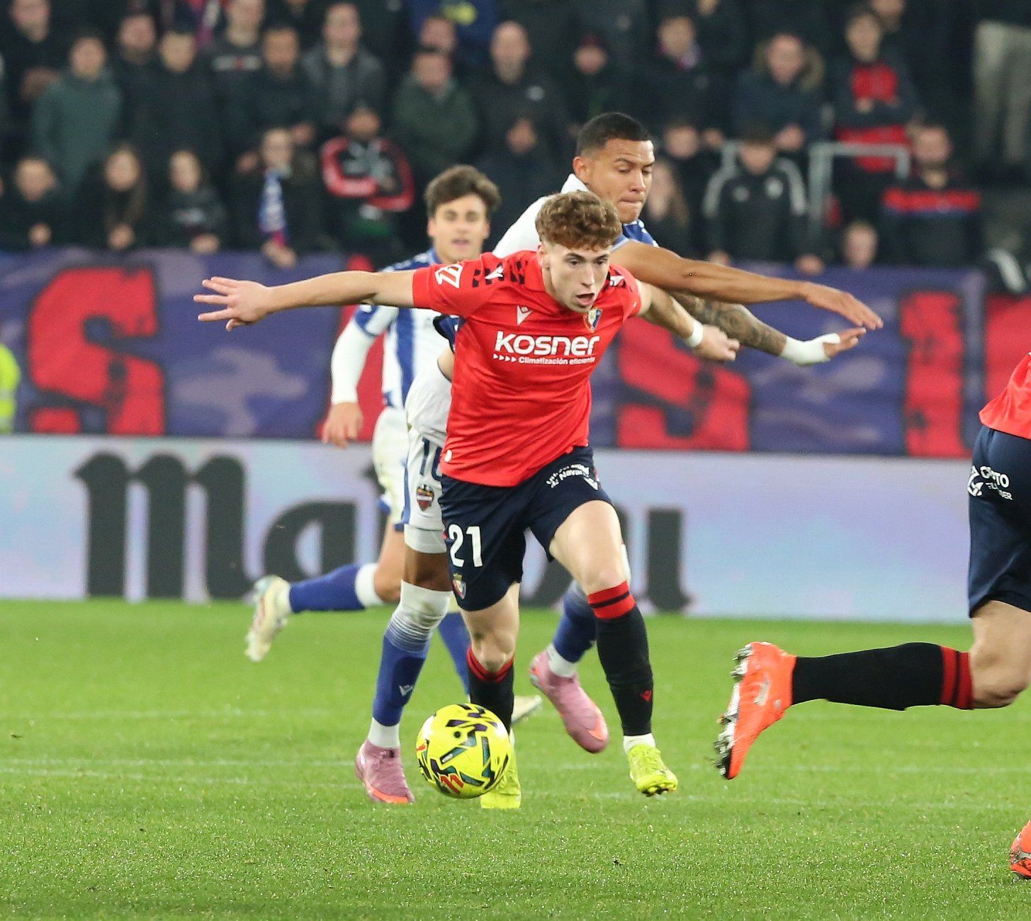 Fotos del partido Osasuna-Levante