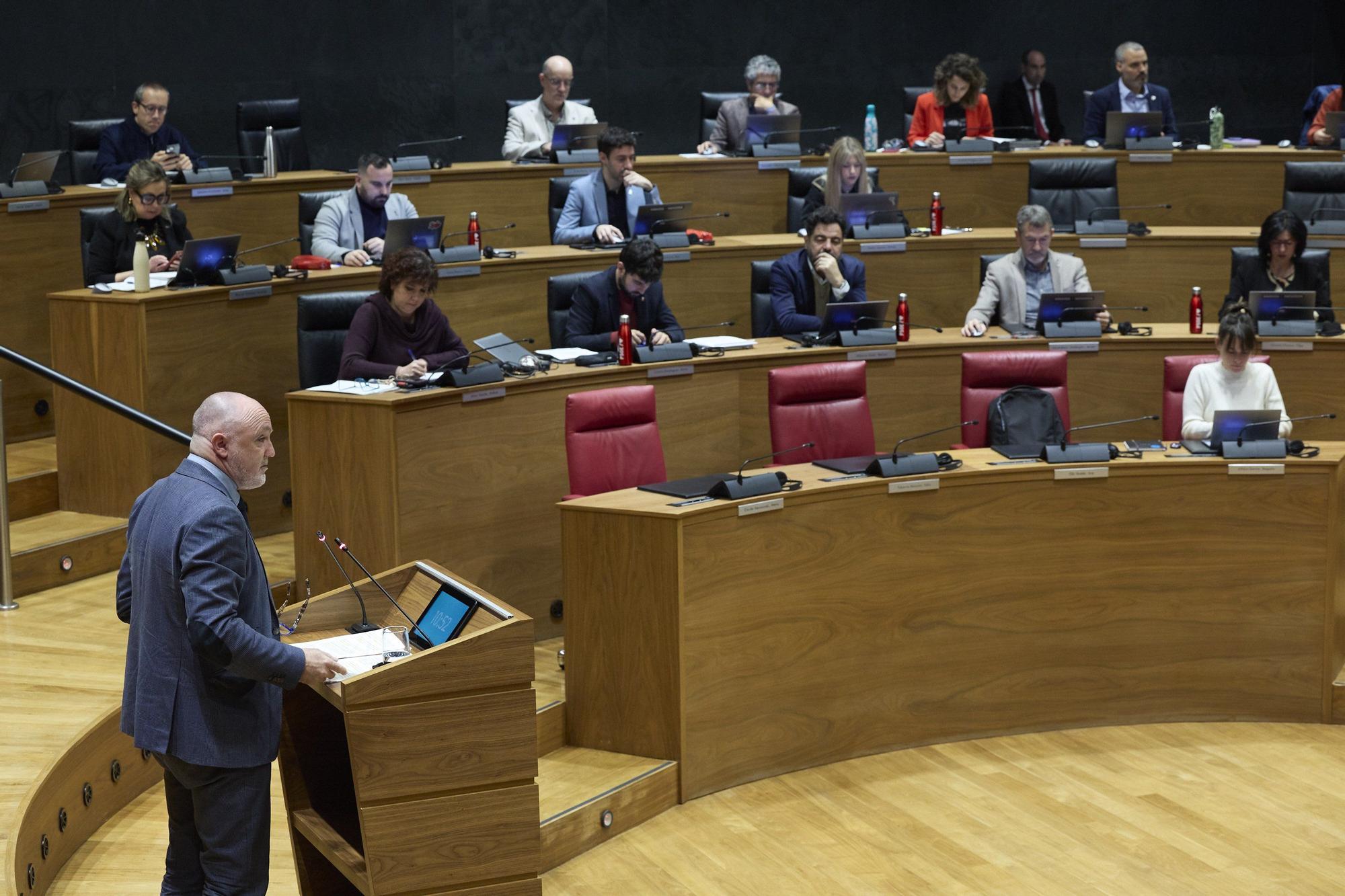 Fotos del pleno del Parlamento de Navarra (20 de noviembre de 2025)