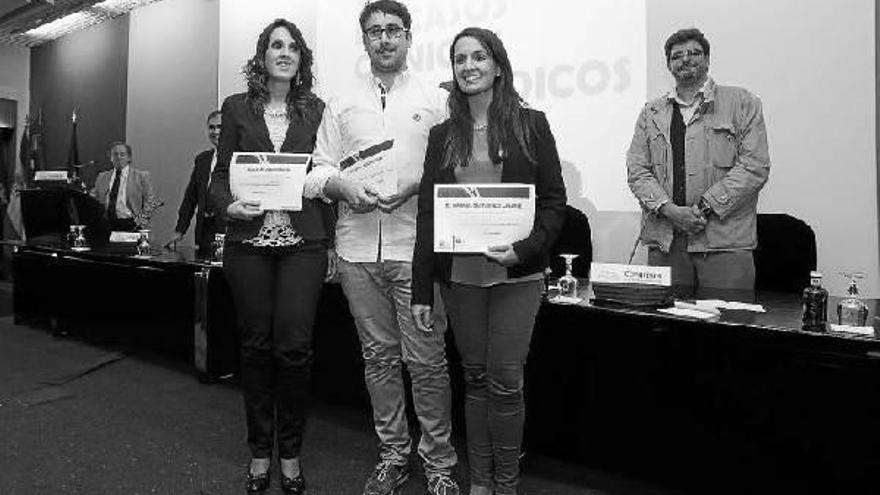 De izquierda a derecha: Leyre Zubiri, Diego Manrique (en representación de Lucas Arbeloa) y Carmen D&#039;Amelio.