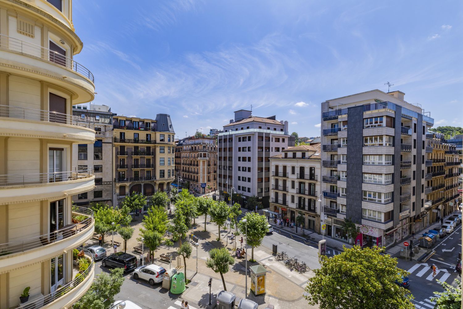 Vivir en el corazón de San Sebastián: espacio, luz y carácter en el Gros más exclusivo