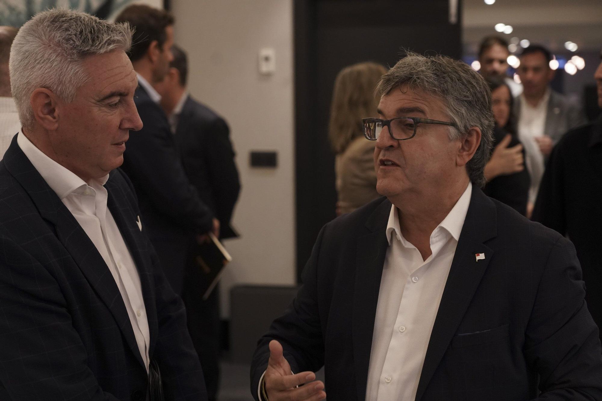 Todas las imágenes del "Encuentro Deia: Rehabilitación y vivienda"