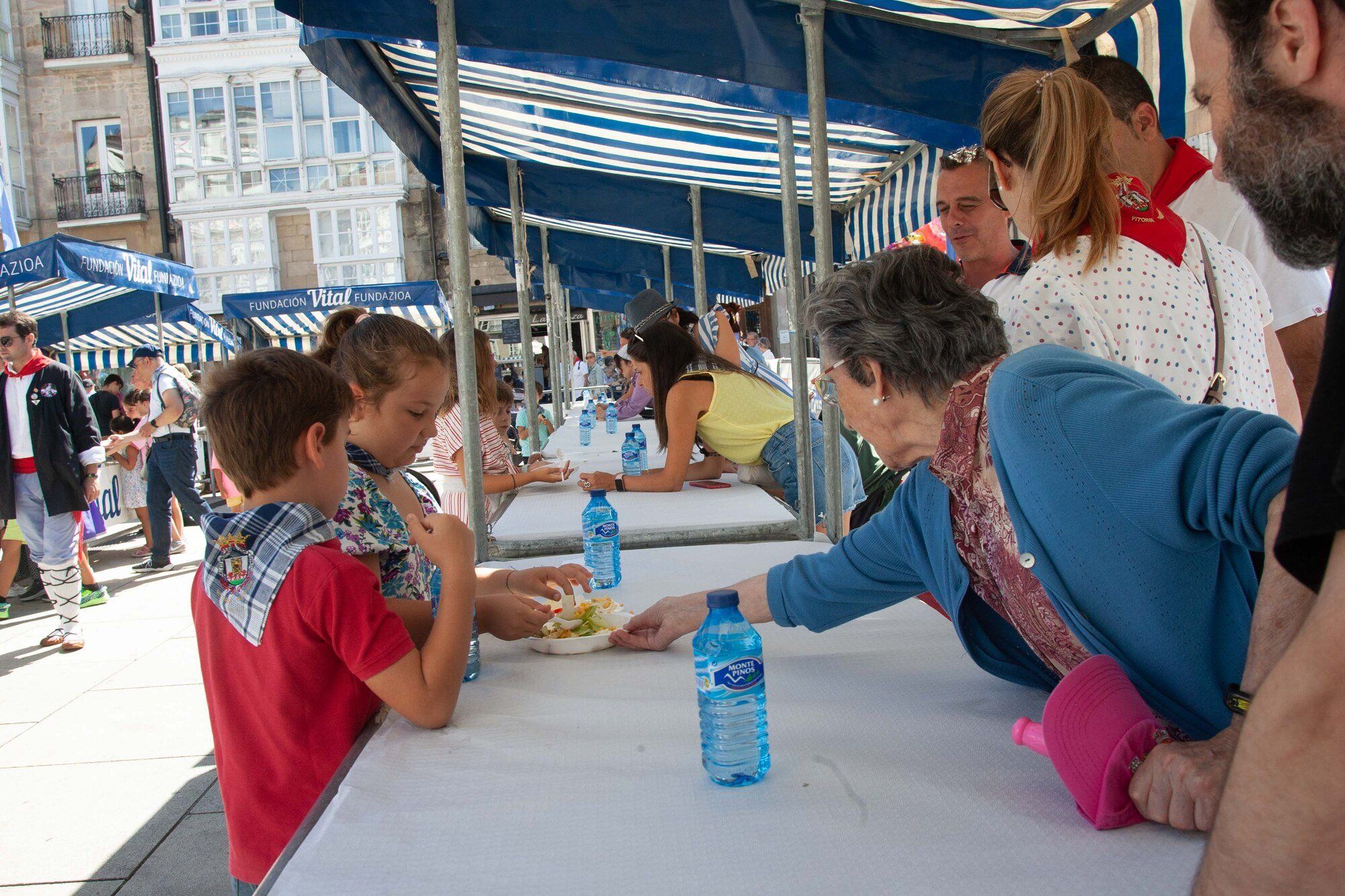 En imágenes: Las cuadrillas vuelven a tomar protagonismo con sus actividades en fiestas de 'La Blanca'