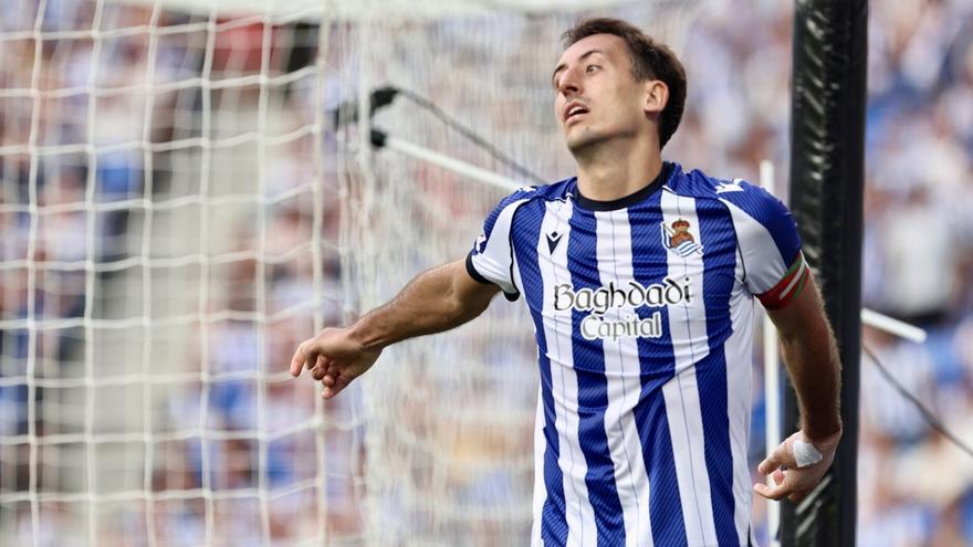 La Real rescata un punto frente al Espanyol en su estreno en Anoeta (2-2)