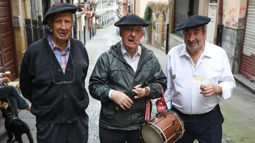 El club de Amigos de la Boina regresa a un nuevo curso en el restaurante El Abra de Portugalete