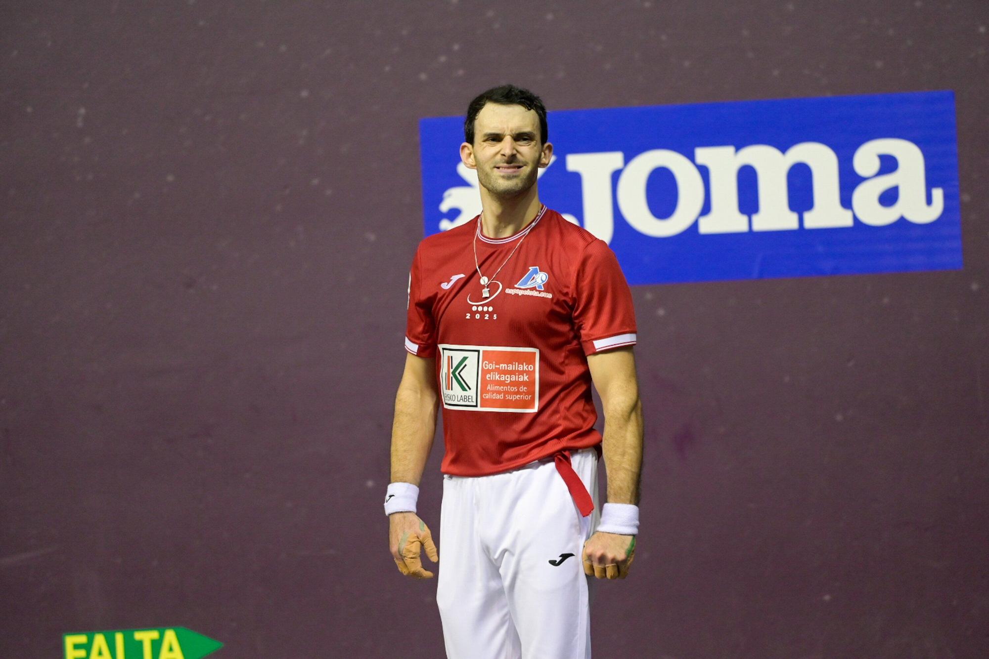 Jokin Altuna se lleva el bronce del Cuatro y Medio tras derrotar a Joseba Ezkurdia en Arrasate.