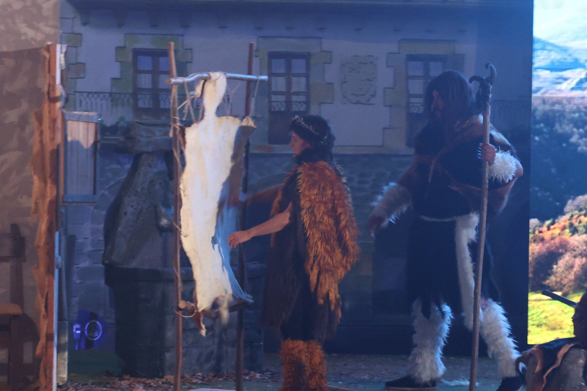 Ataun se rinde a la mitología: Otsoko, sorginak y los gentiles toman el municipio