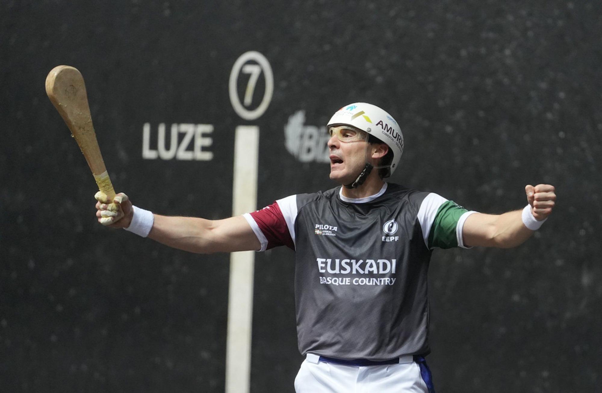 Gaubeka e Imanol superan a Necol-Brefel en la primera jornada de la Liga de Naciones en Bilbao.