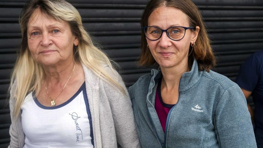 Los ciudadanos en la cola de la Seguridad Social: "Esto es una auténtica vergüenza"