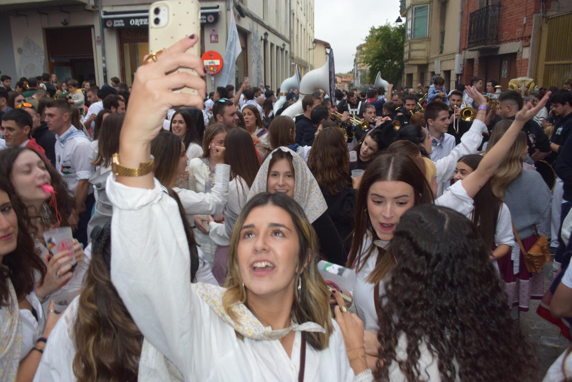 En imágenes: Txupinazo fiestas Agurain 2025
