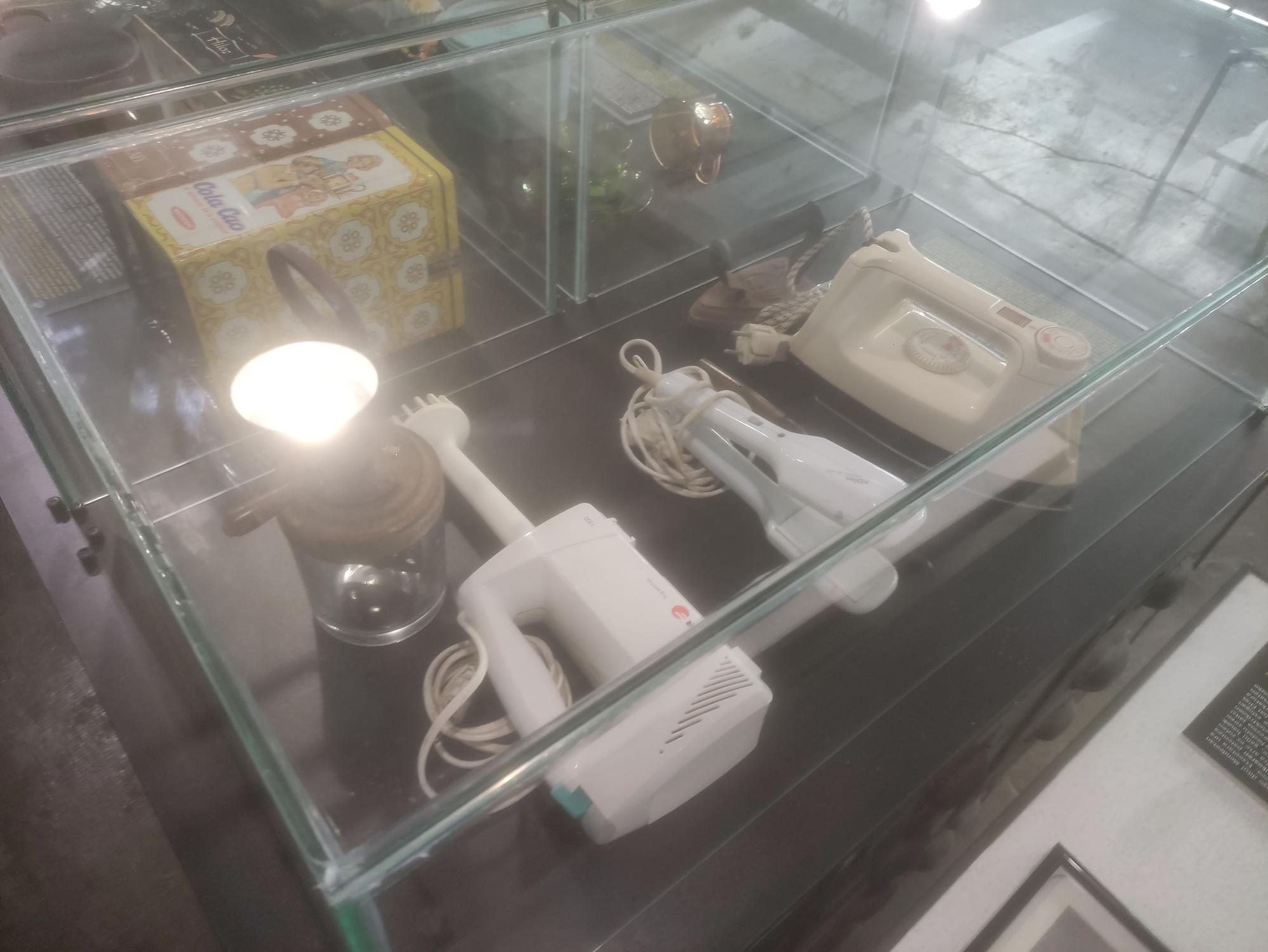 Exposición de objetos de hace unas décadas, en Legazpi