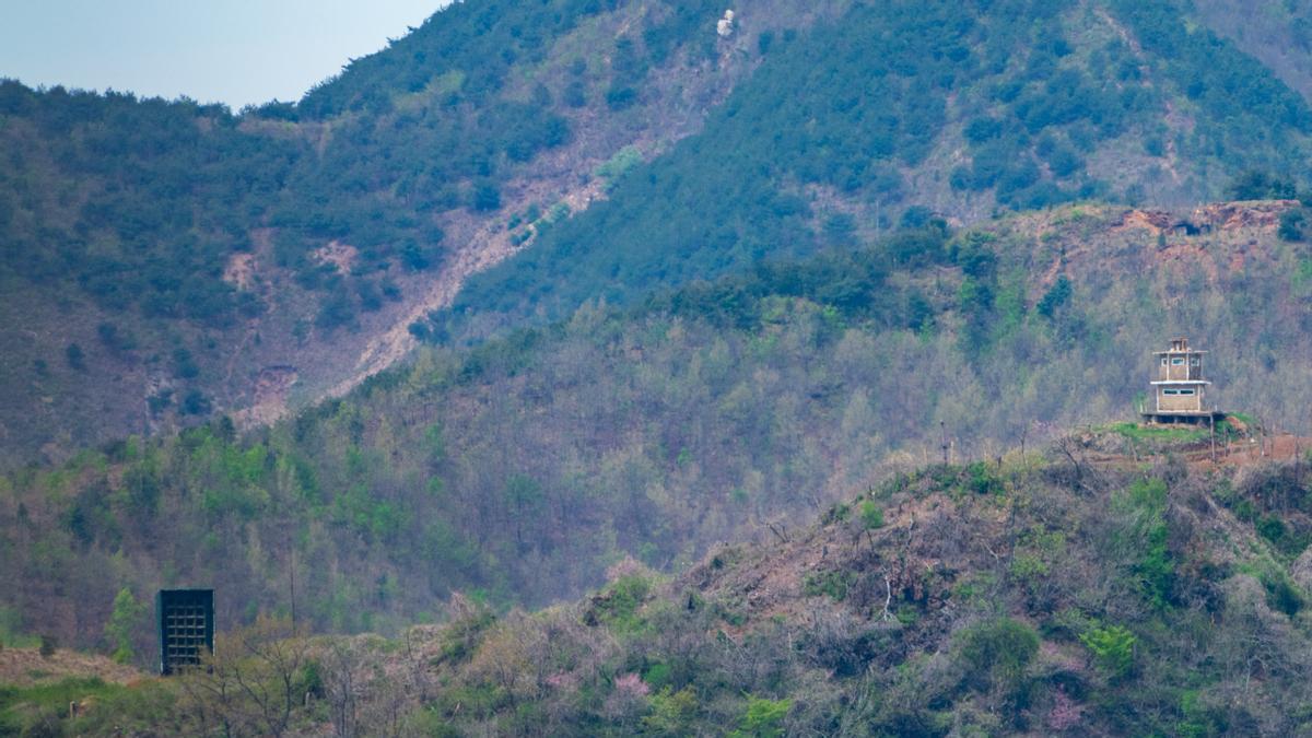 Corea del Norte retira altavoces en la frontera
