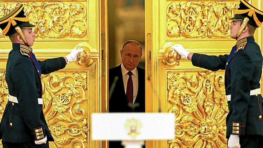 Autoritarismo: La hora de los hombres fuertes