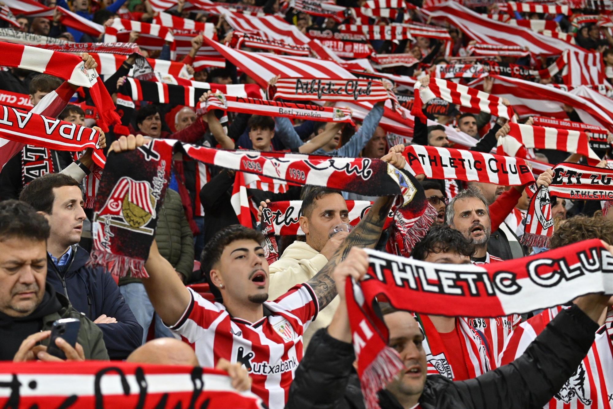 En imágenes: búscate en nuestra galería de la grada del Athletic-Getafe