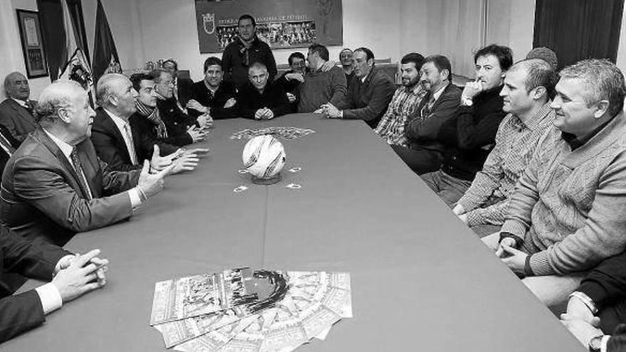 Del bosque Un arrítmico,  a la carrera