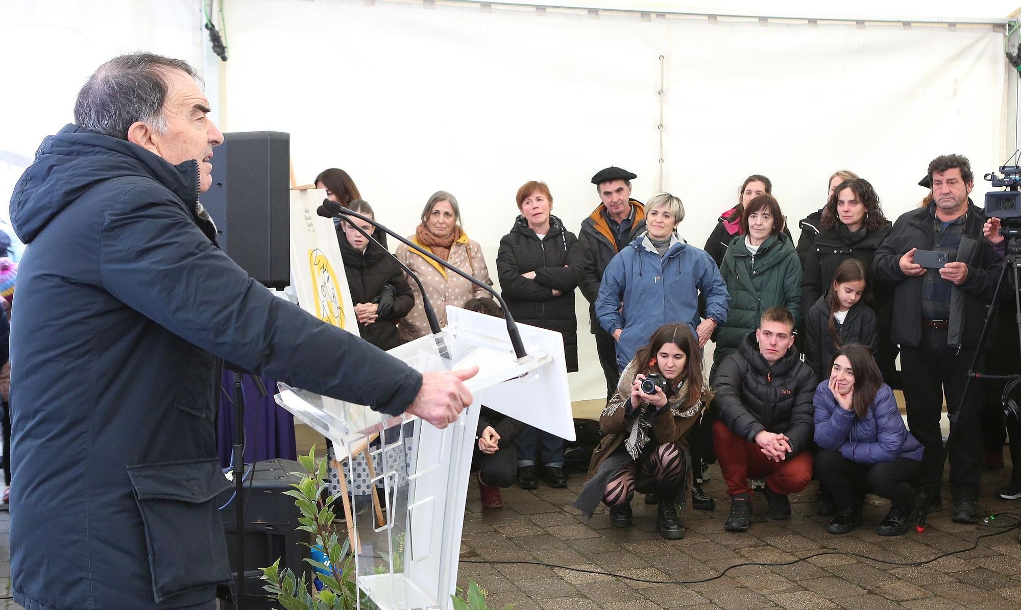 Fotos del homenaje a Mikel Zabalza en el 40 aniversario de su muerte tras ser detenido por la Guardia Civil